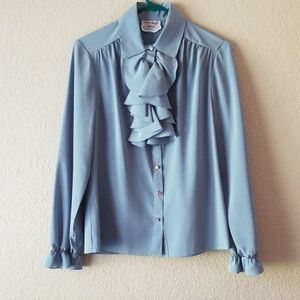 Three Flaggs ruffle chest button blouse